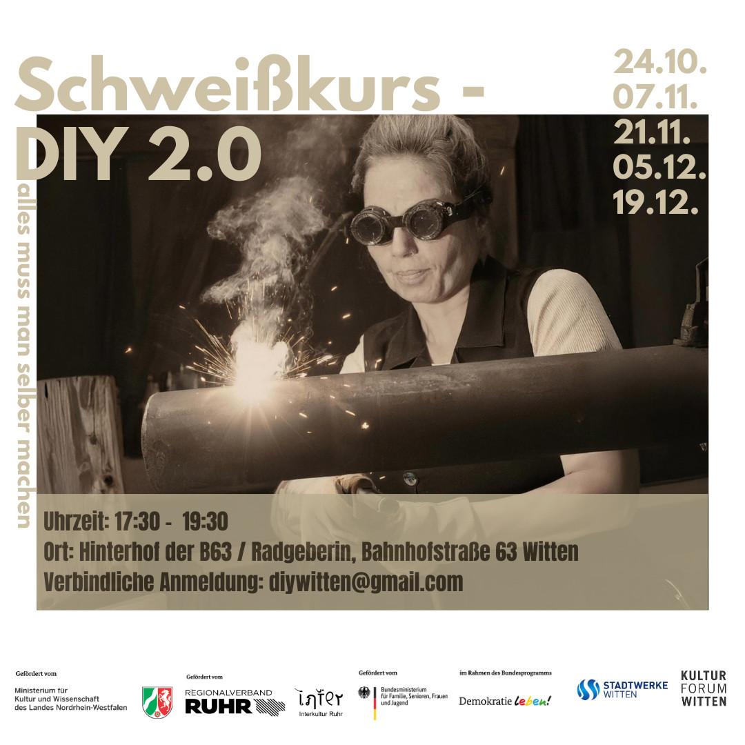 Schweiß-Kurs – DIY 2.0: 24.10., 7.11., 21.11., 5.12., 19.12.; Uhrzeit: 17:30–19:30 Uhr; Ort: Hinterhof der B63, Radgeberin, Bahnhofstraße 63, Witten; verbindliche Anmeldung: diywitten@gmail.com; zur Illustration dienst ein Foto einer schweißenden Frau